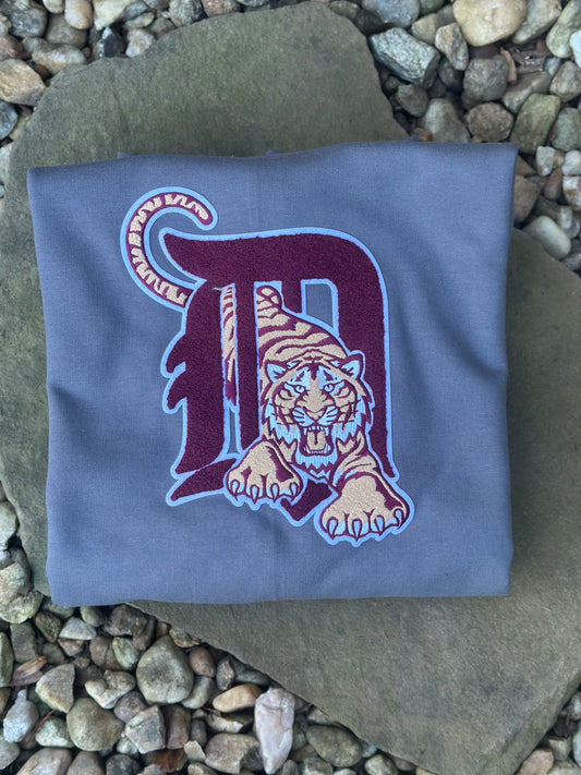 Dawson D-Logo with Tiger Chenille Patch Sweatshirt